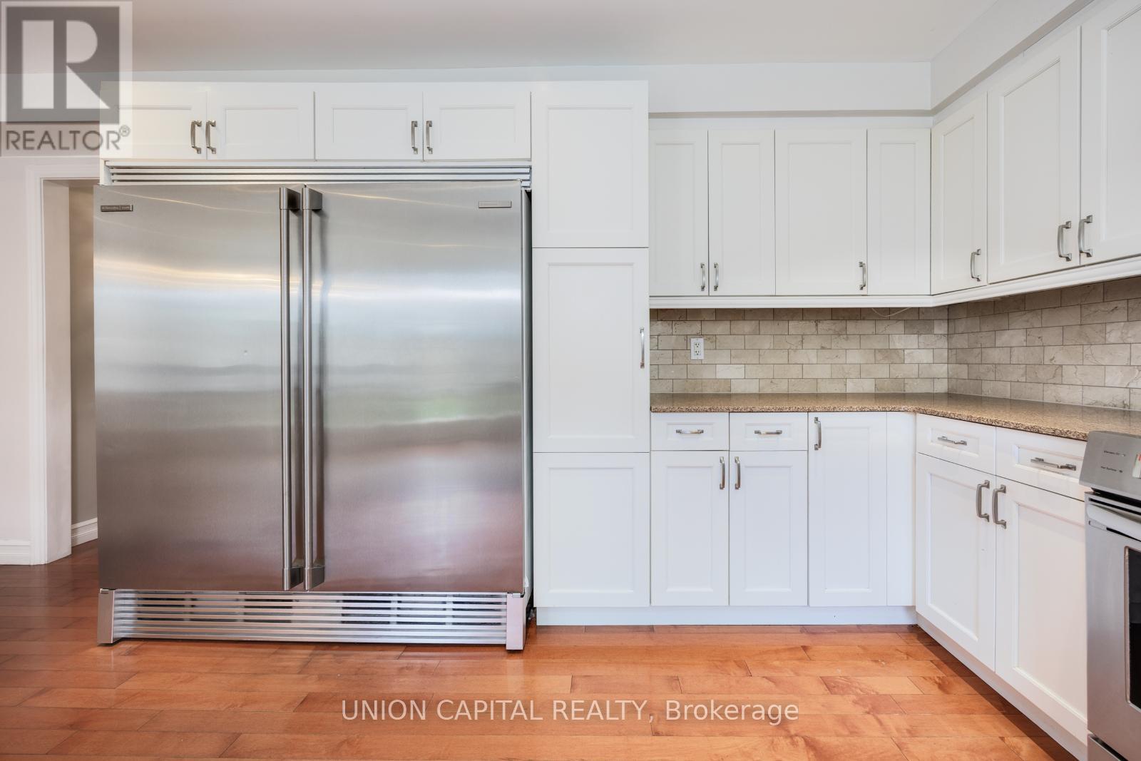 82 Old Yonge Street, Aurora, Ontario L4G 6C7 - Photo 5 - N12478210