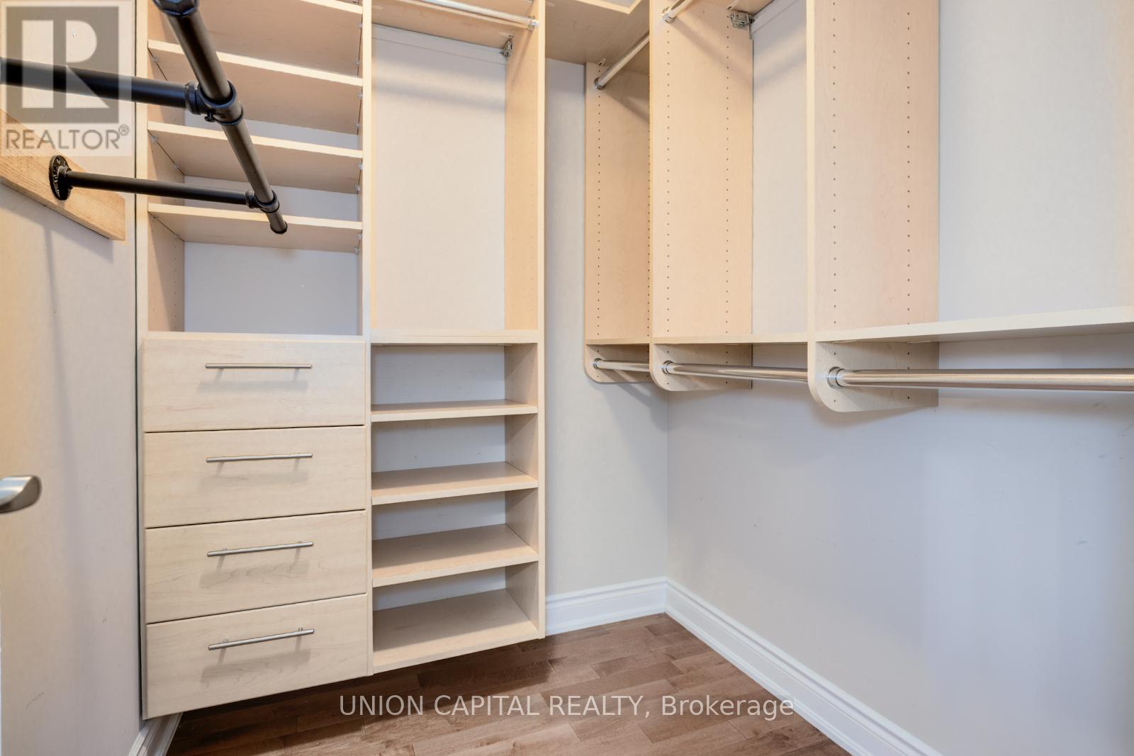 82 Old Yonge Street, Aurora, Ontario L4G 6C7 - Photo 18 - N12478210