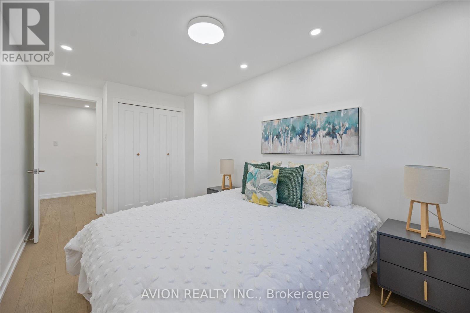 1397 Highgate Court, Oakville, Ontario  L6H 2V4 - Photo 20 - W12510698