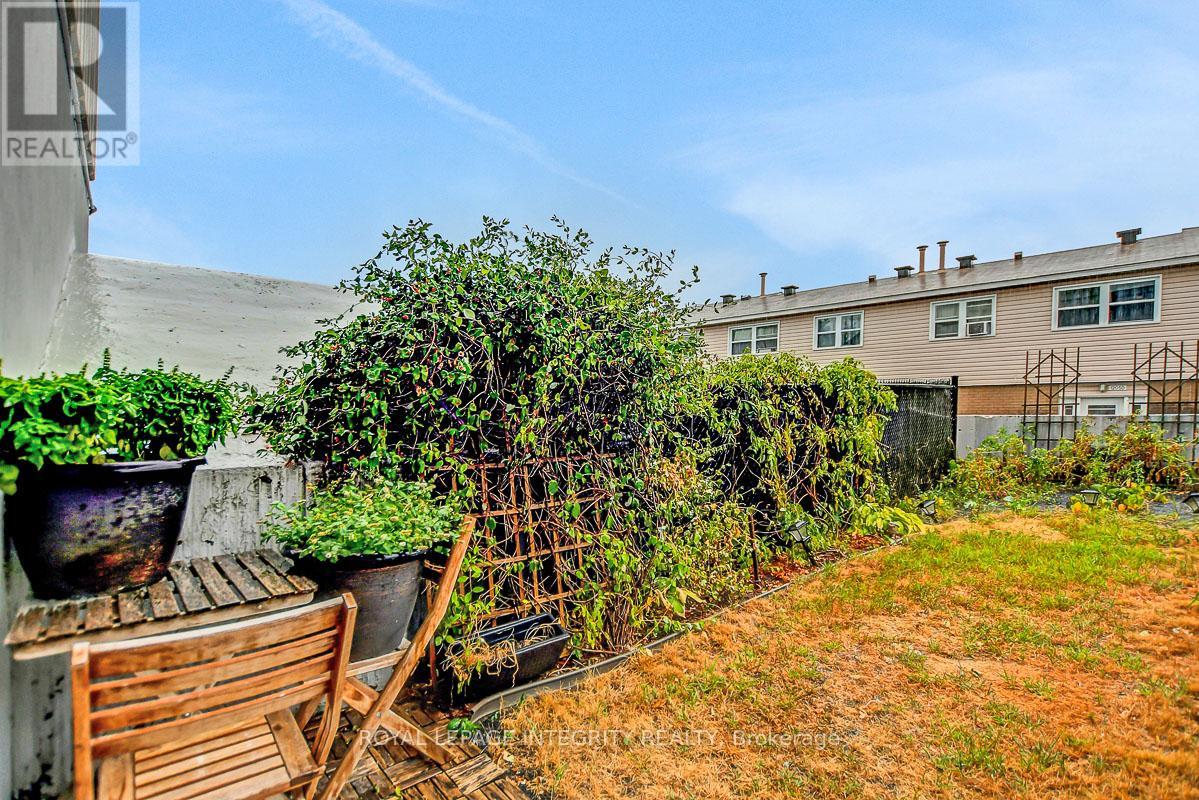 107 - 2019 Bank Street S, Ottawa, Ontario K1V 0N1 - Photo 27 - X12558796