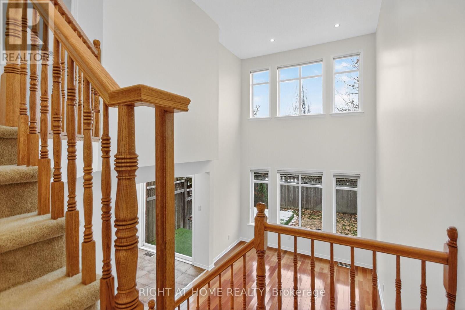 302 Goldridge Drive, Ottawa, Ontario  K2T 1L1 - Photo 15 - X12558828