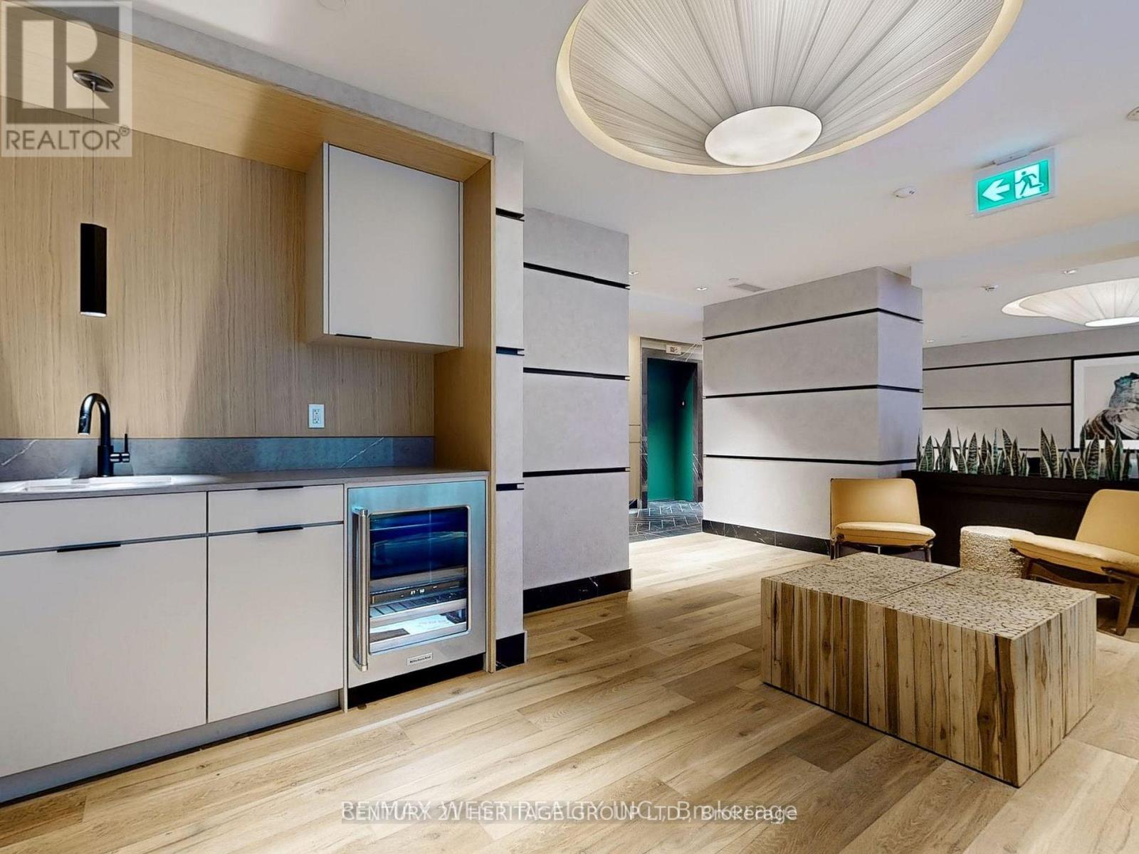 1306 - 327 King Street W, Toronto, Ontario  M5V 0W7 - Photo 5 - C12558542