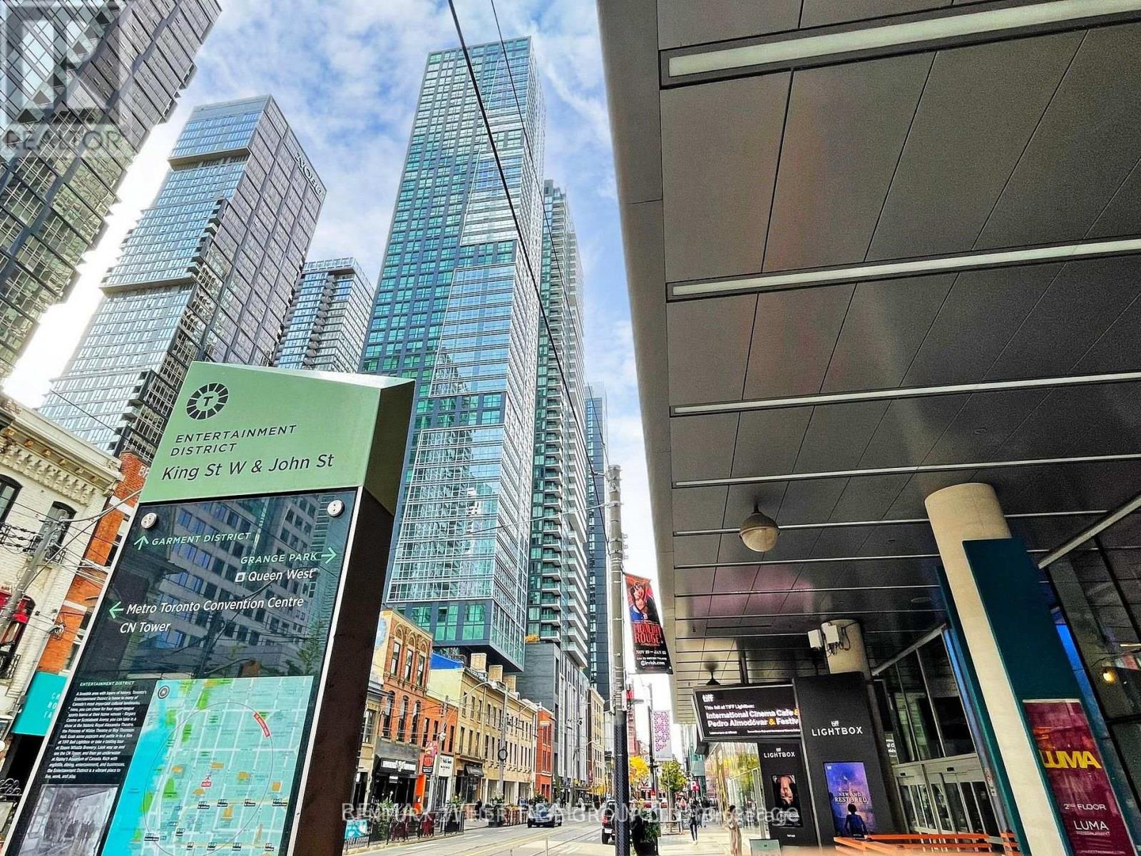 1306 - 327 King Street W, Toronto, Ontario  M5V 0W7 - Photo 9 - C12558542