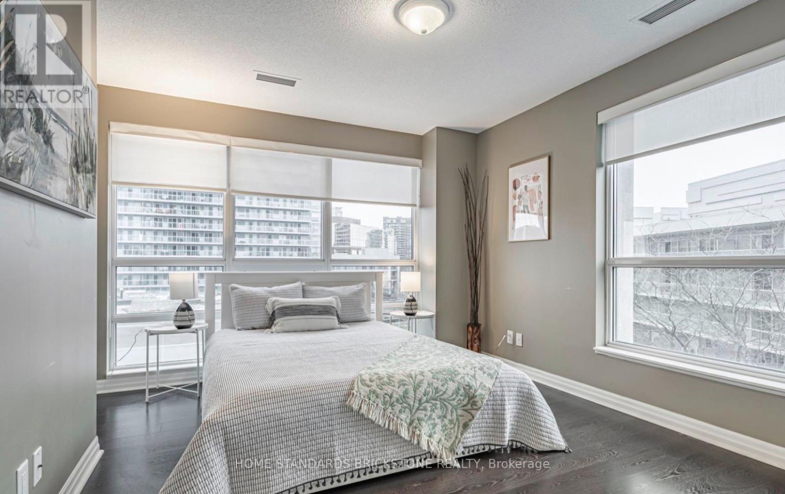 301 - 30 Herons Hill Way, Toronto, Ontario  M2J 0A7 - Photo 7 - C12558548