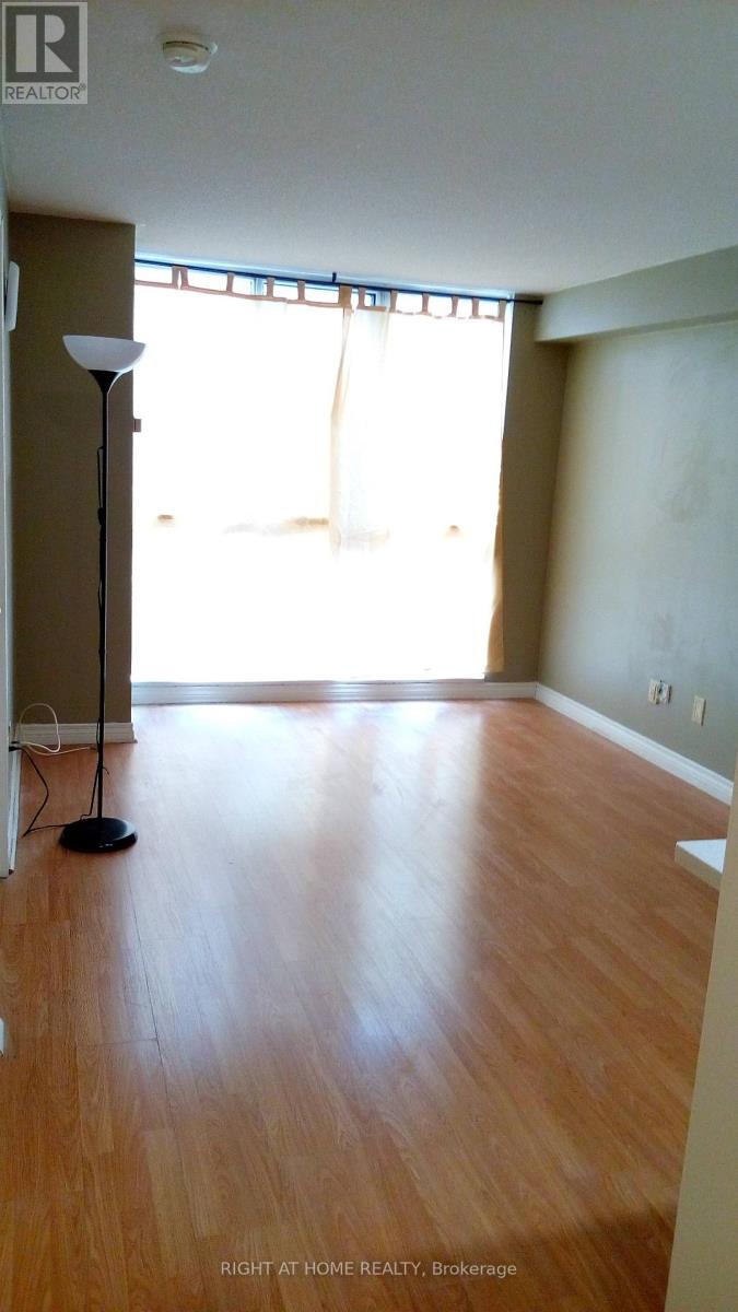 1409 - 736 Bay Street, Toronto, Ontario  M5G 2M4 - Photo 5 - C12558562