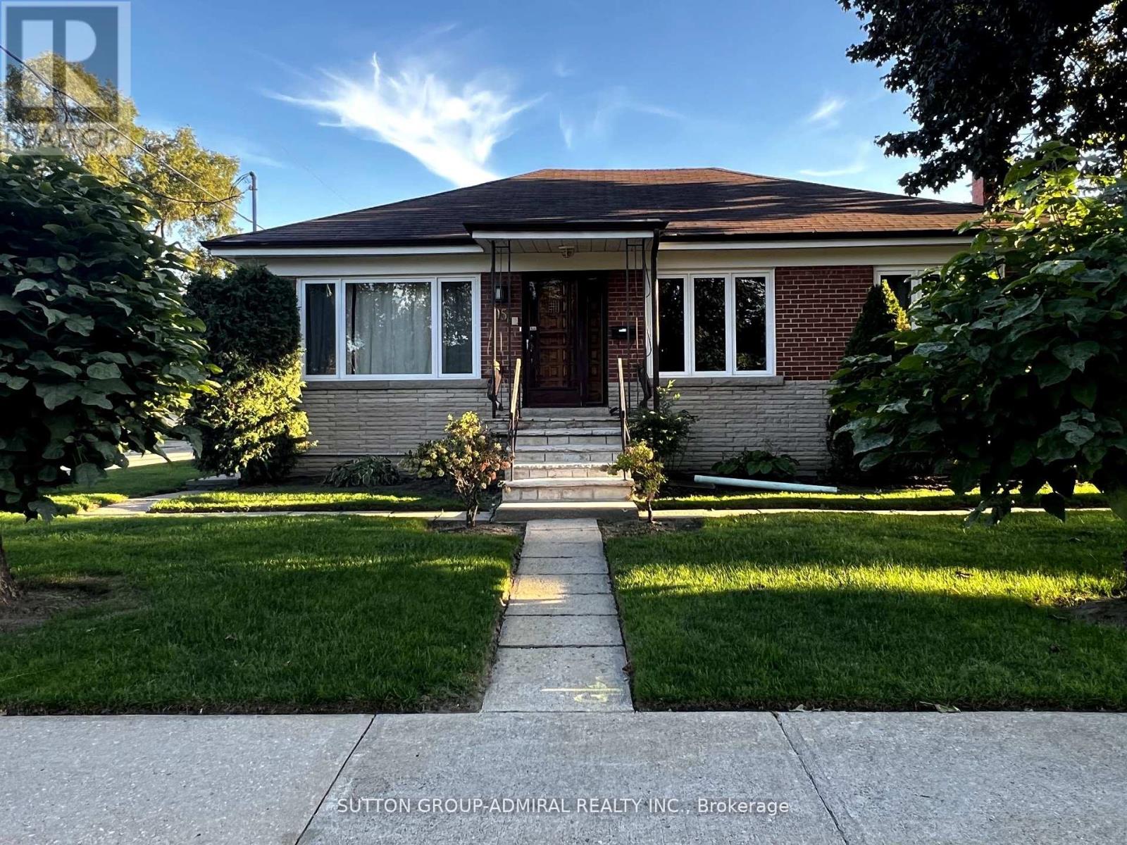 95 ALMORE AVENUE, Toronto, Ontario
