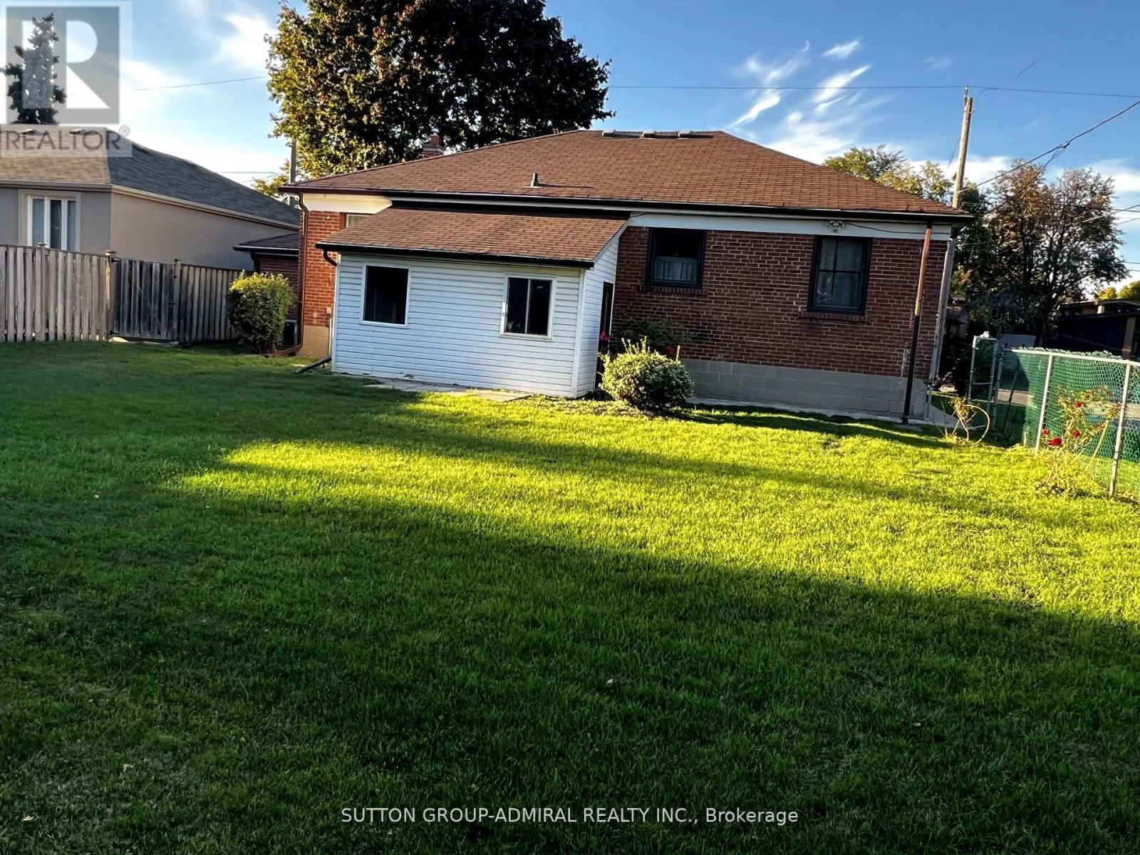 95 Almore Avenue, Toronto, Ontario  M3H 2H4 - Photo 3 - C12558630