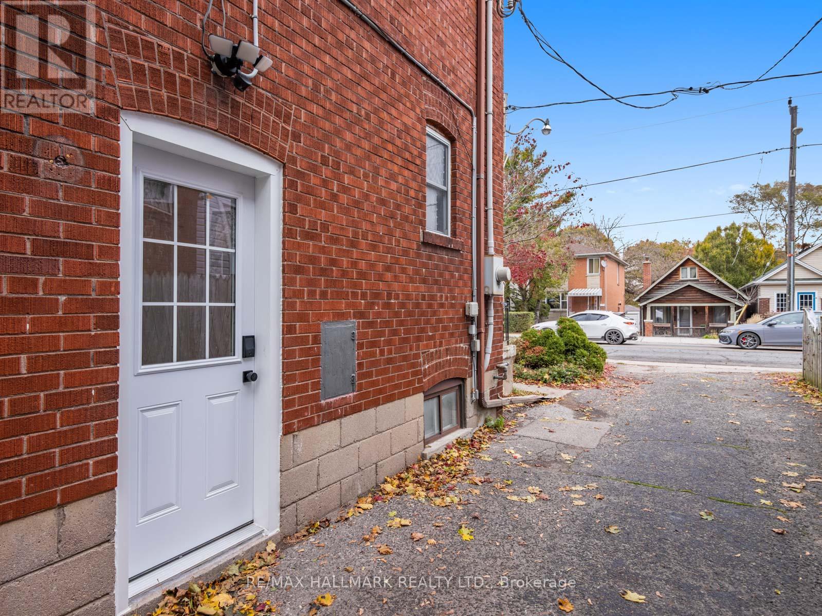 Lower - 588 Victoria Park Avenue, Toronto, Ontario  M4E 3T5 - Photo 11 - E12558522