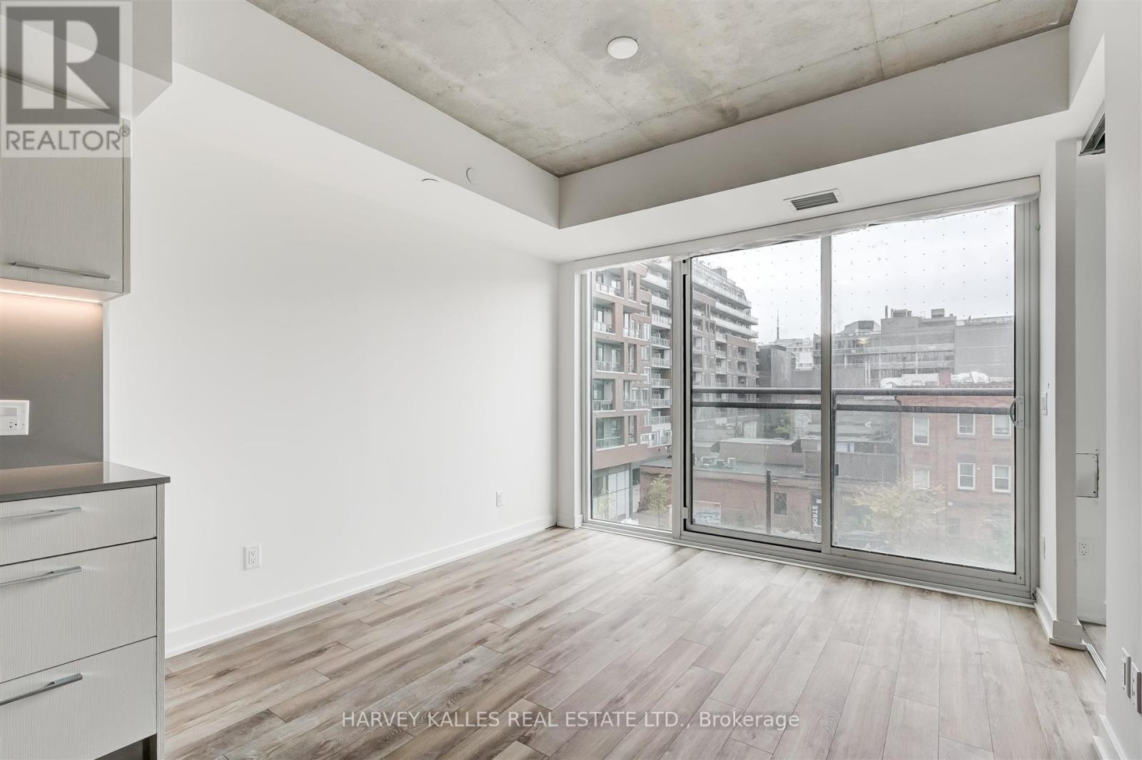 317 - 665 Queen Street E, Toronto, Ontario  M4M 1G4 - Photo 9 - E12558576