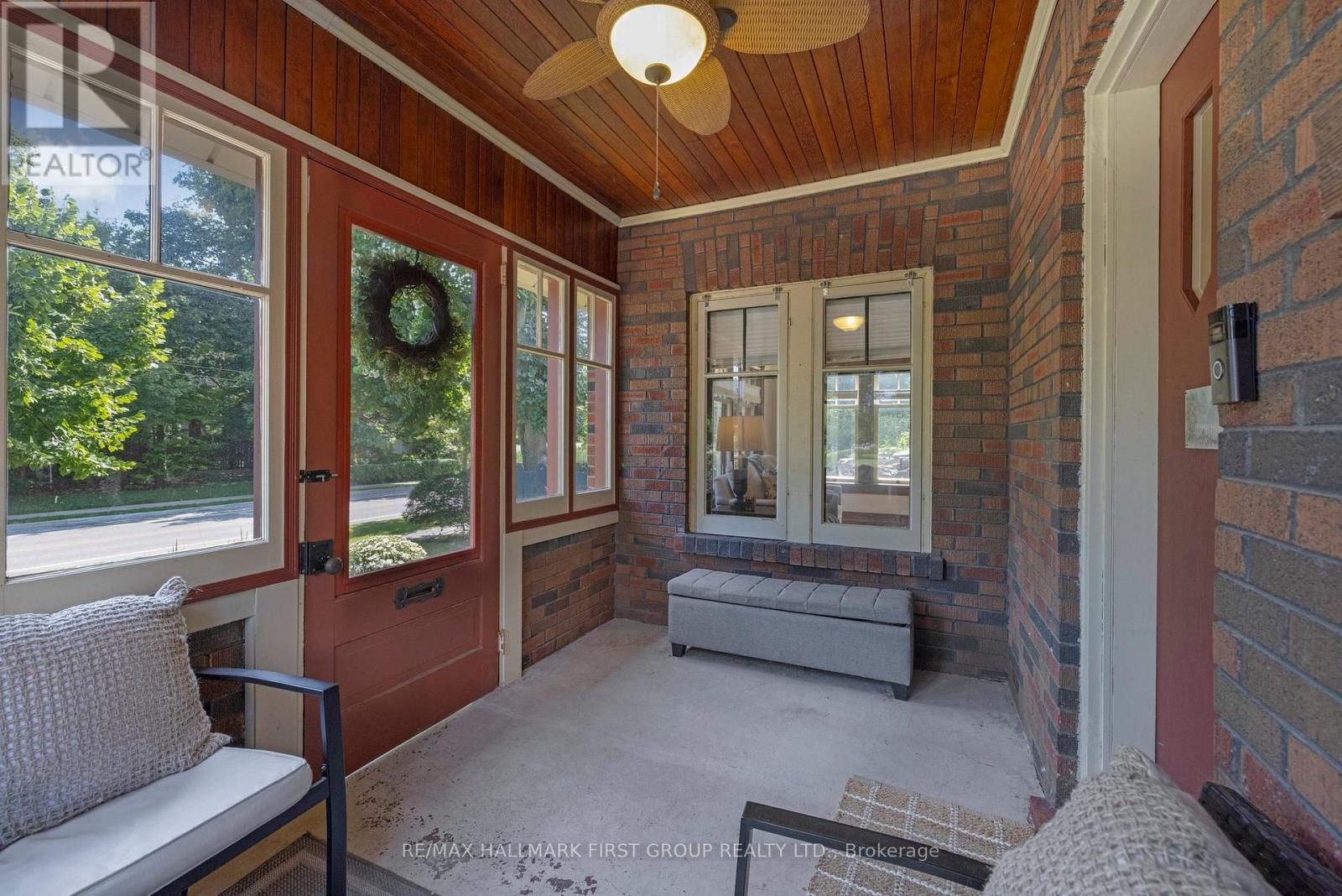 456 Mary Street N, Oshawa, Ontario  L1G 5E3 - Photo 3 - E12558620