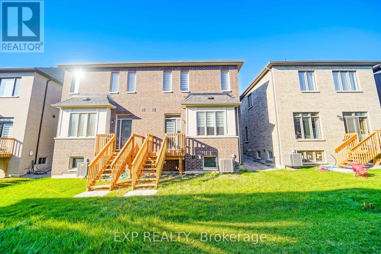 1033 Pisces Trail, Pickering, Ontario  L0H 1J0 - Photo 7 - E12558636