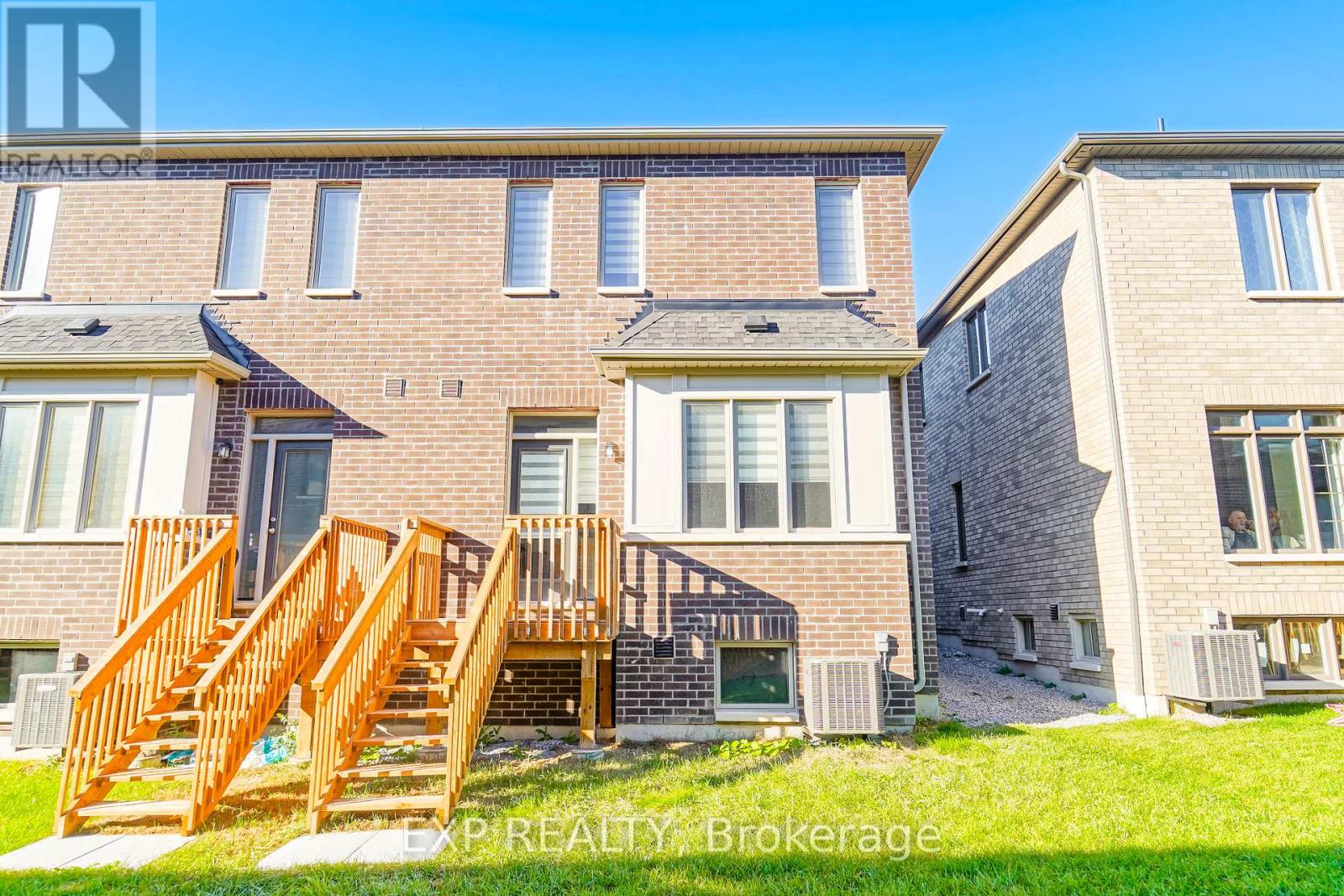 1033 Pisces Trail, Pickering, Ontario  L0H 1J0 - Photo 8 - E12558636