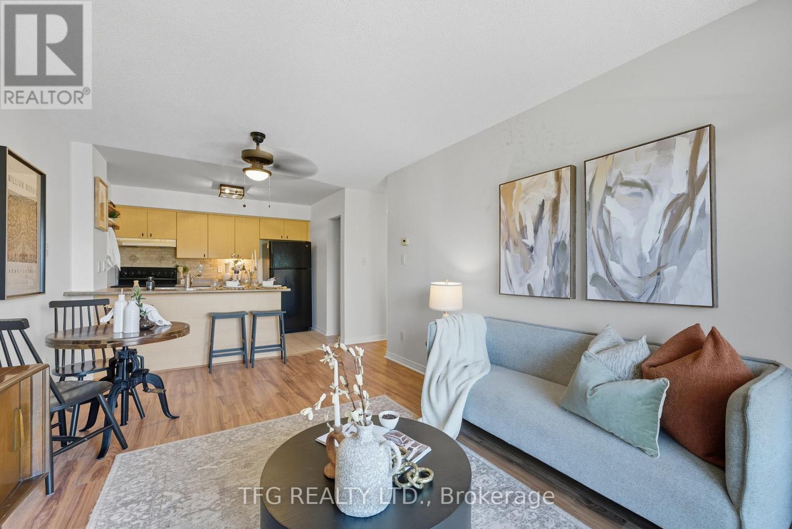 211 - 106 Aspen Springs Drive, Clarington, Ontario  L1C 5N7 - Photo 10 - E12558754