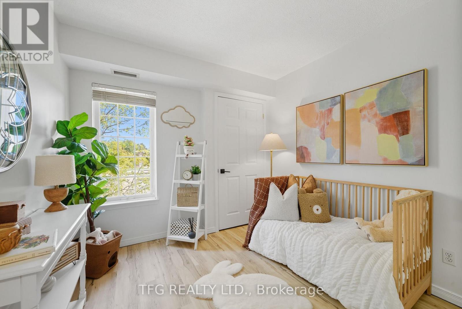 211 - 106 Aspen Springs Drive, Clarington, Ontario  L1C 5N7 - Photo 13 - E12558754