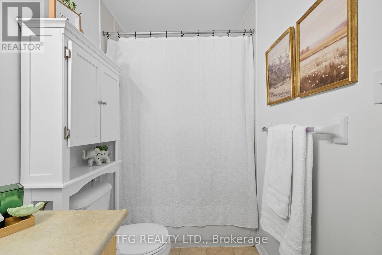 211 - 106 Aspen Springs Drive, Clarington, Ontario  L1C 5N7 - Photo 16 - E12558754