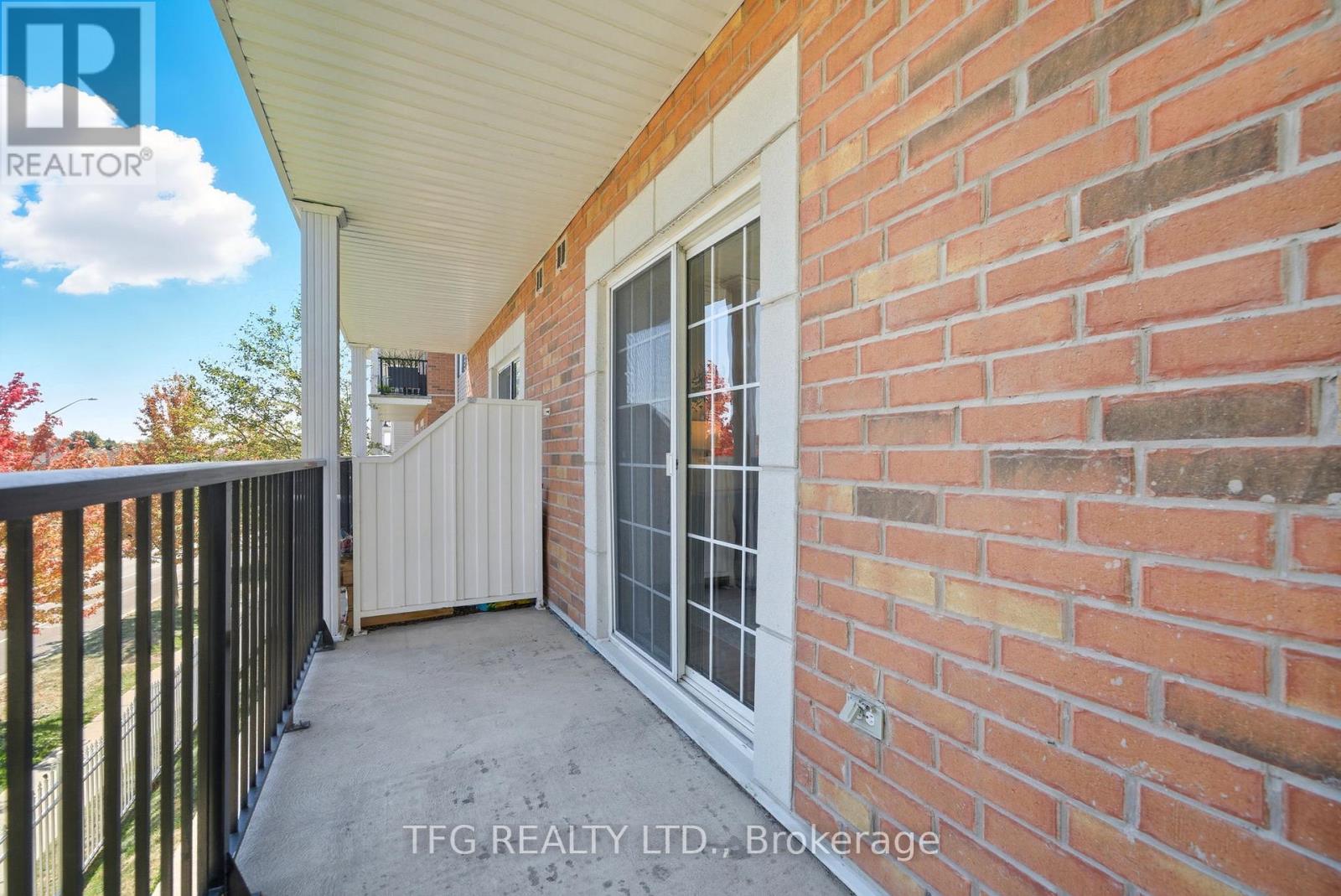 211 - 106 Aspen Springs Drive, Clarington, Ontario  L1C 5N7 - Photo 18 - E12558754