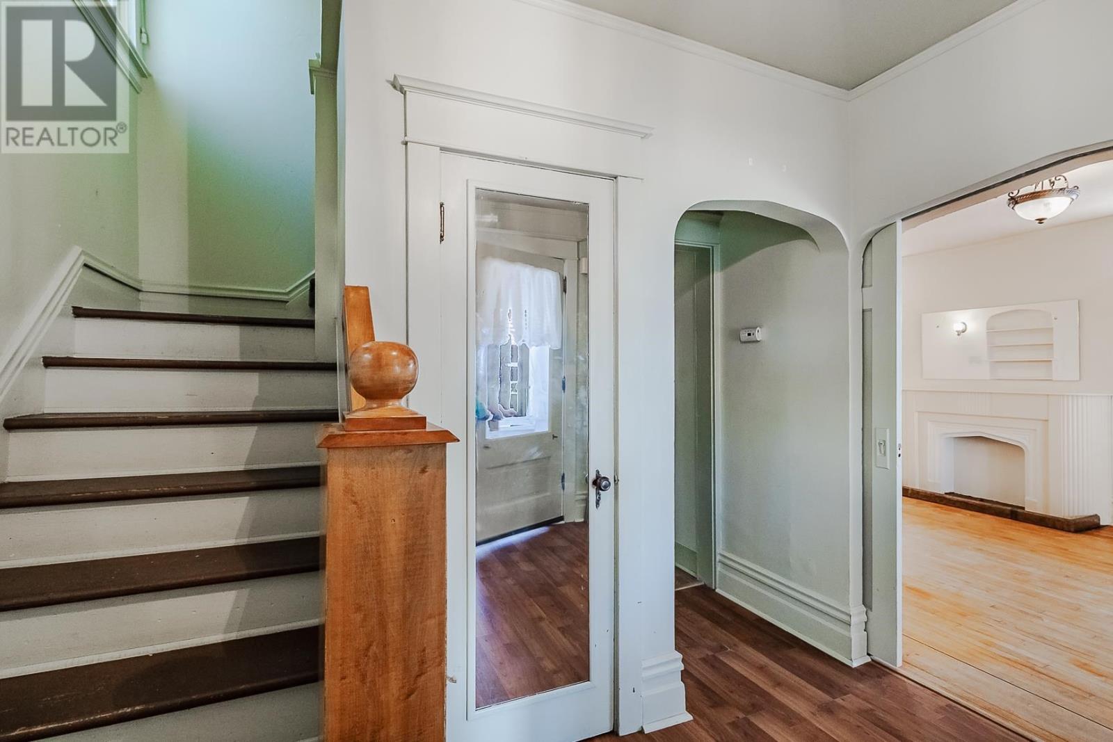 68 Pine St, Sault Ste. Marie, Ontario  P6A 3Y1 - Photo 9 - SM252401