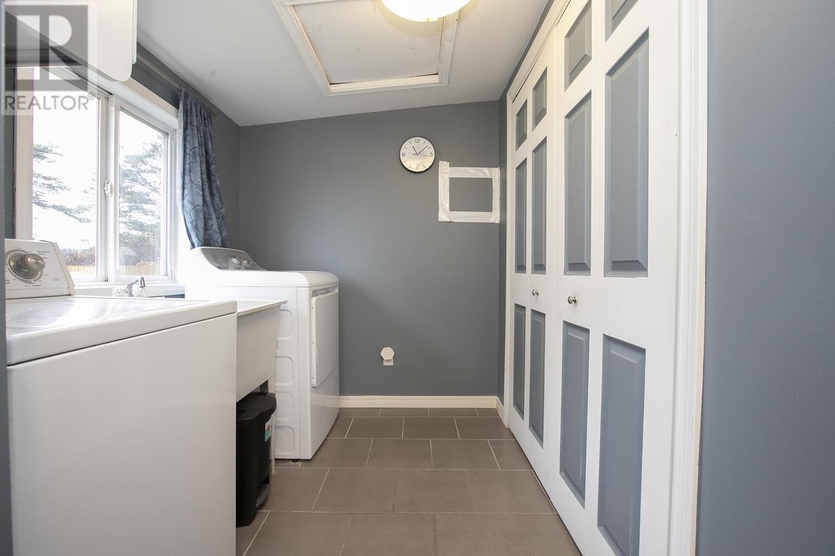 1279 Leighs Bay Rd, Sault Ste. Marie, Ontario  P6A 5K8 - Photo 19 - SM253203