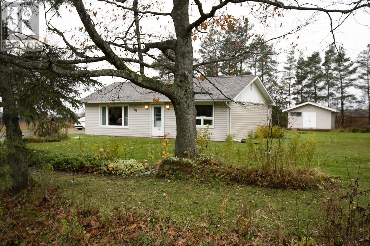 1279 Leighs Bay Rd, Sault Ste. Marie, Ontario  P6A 5K8 - Photo 2 - SM253203