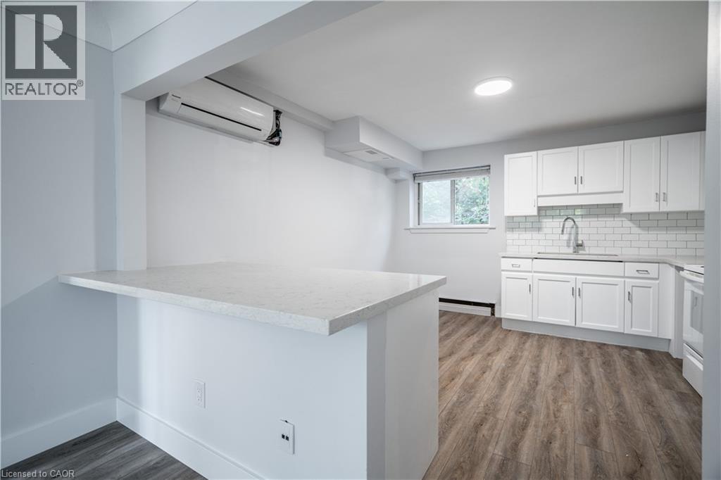 2161 Ghent Avenue Unit# 4, Burlington, Ontario  L7R 1Y6 - Photo 2 - 40764318