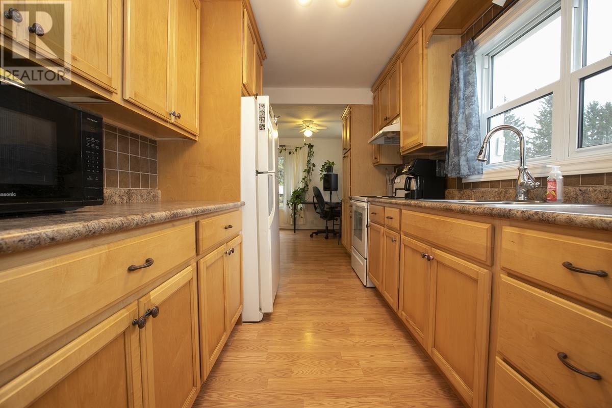 1279 Leighs Bay Rd, Sault Ste. Marie, Ontario  P6A 5K8 - Photo 21 - SM253203