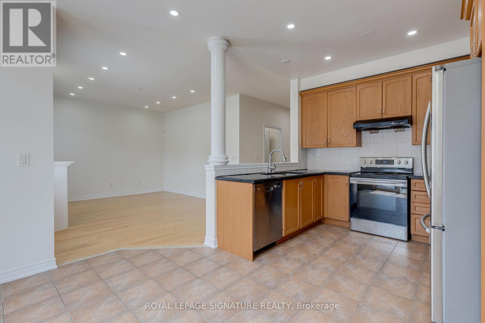 39 Hermitage Boulevard, Markham, Ontario  L6E 2H6 - Photo 12 - N12558574