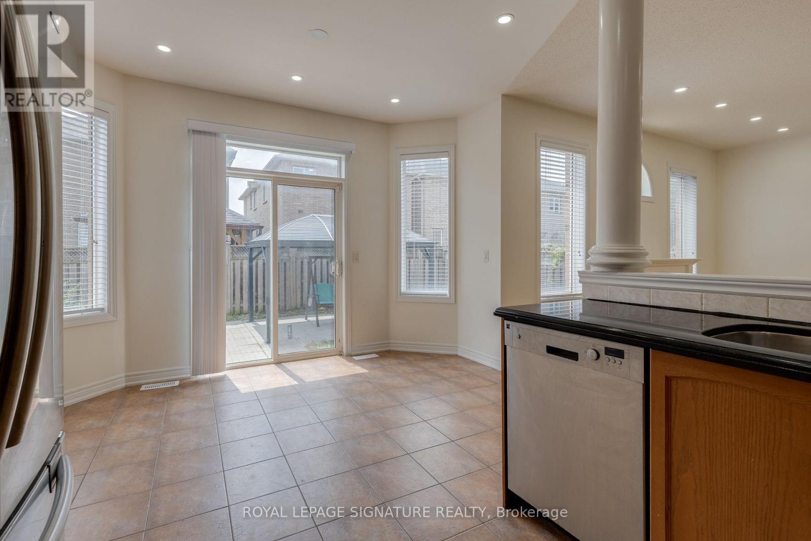 39 Hermitage Boulevard, Markham, Ontario  L6E 2H6 - Photo 13 - N12558574