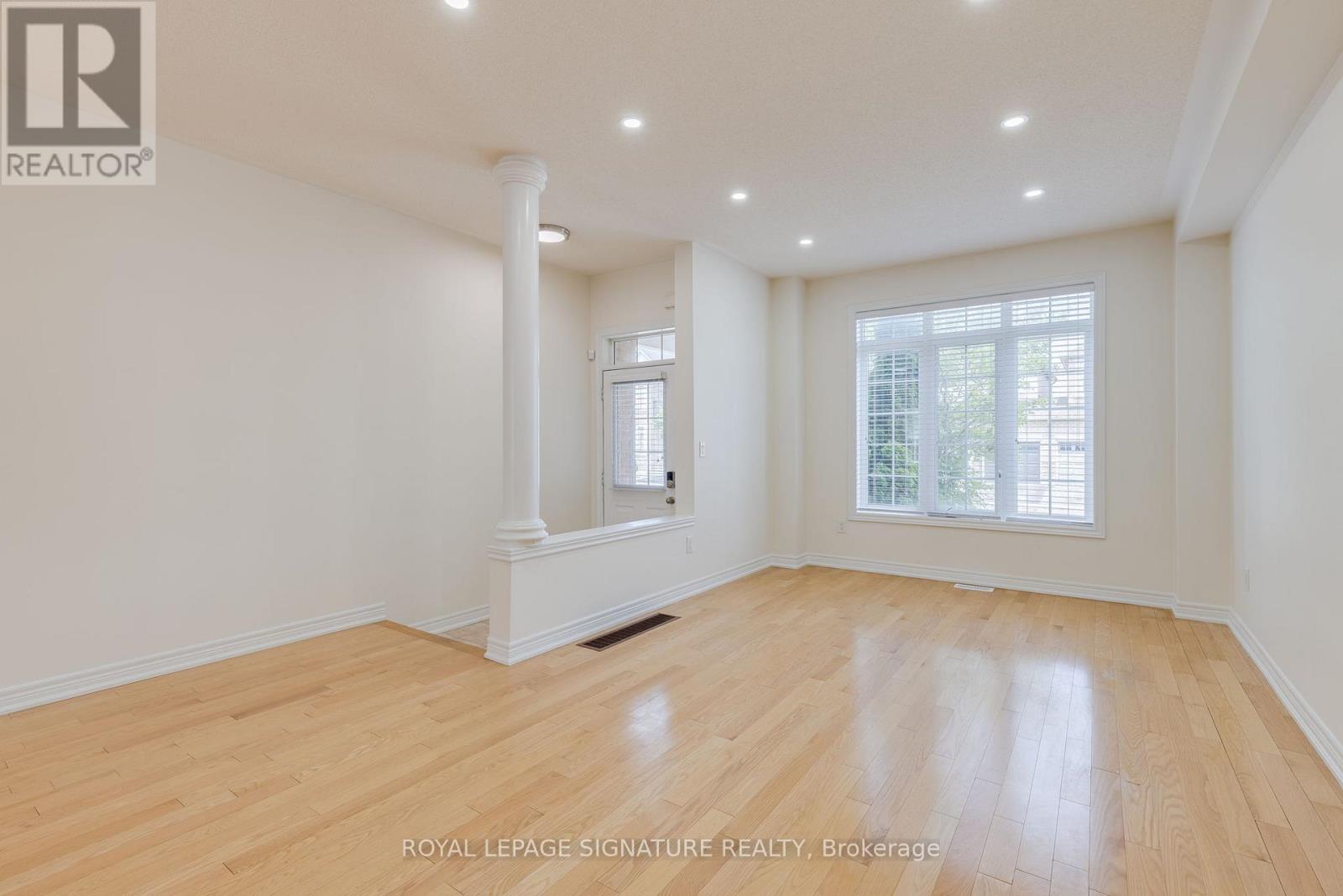 39 Hermitage Boulevard, Markham, Ontario  L6E 2H6 - Photo 3 - N12558574