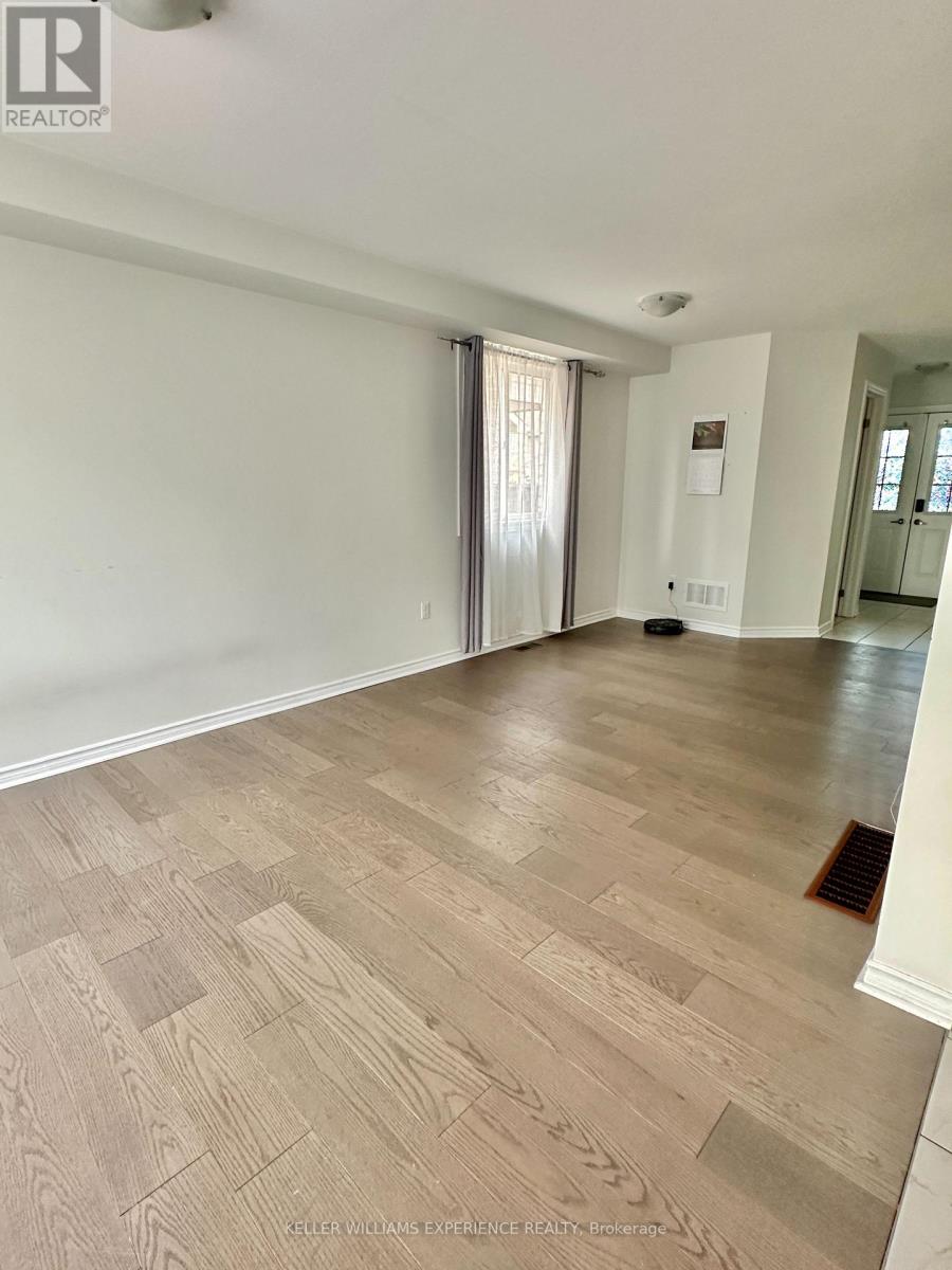 3 Crew Court, Barrie, Ontario  L4N 5S4 - Photo 7 - S12558538