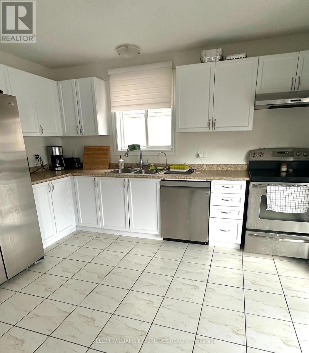 3 Crew Court, Barrie, Ontario  L4N 5S4 - Photo 9 - S12558538