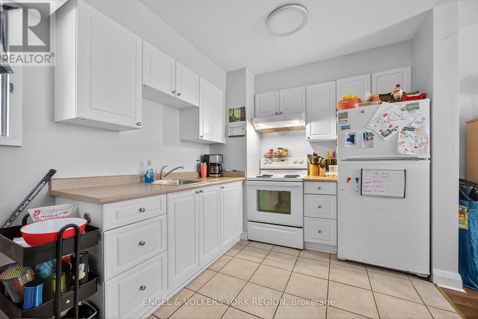 69 John Street, Barrie, Ontario  L4N 2K4 - Photo 19 - S12558564