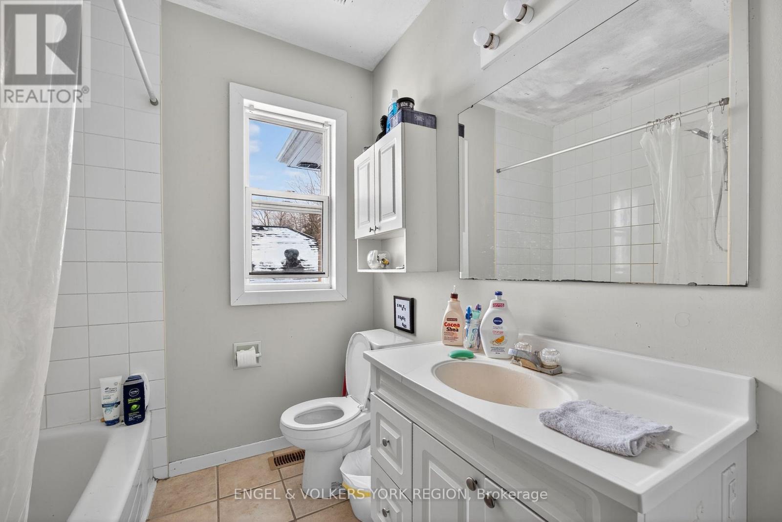 69 John Street, Barrie, Ontario  L4N 2K4 - Photo 22 - S12558564