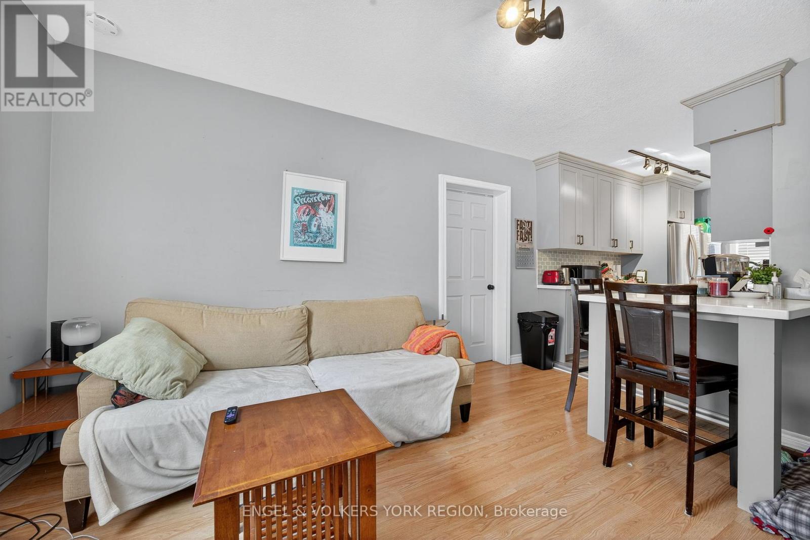 69 John Street, Barrie, Ontario  L4N 2K4 - Photo 7 - S12558564