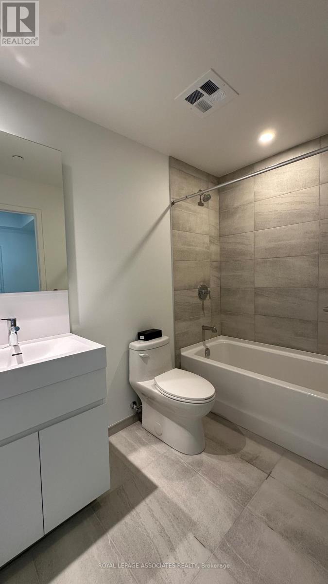 1201 - 39 Mary Street, Barrie, Ontario  L4N 1S9 - Photo 8 - S12558584