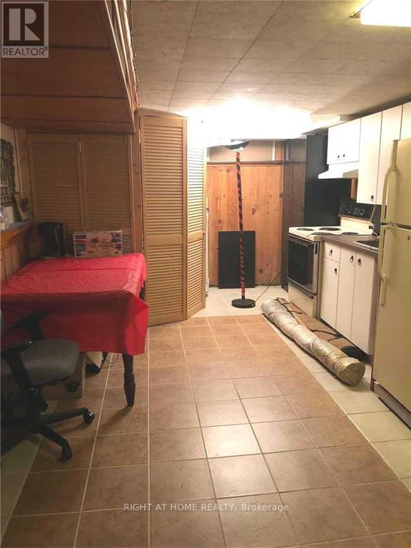 Bsmt Room - 1 Rialto Drive, Toronto, Ontario  M3A 2N7 - Photo 4 - C12348219