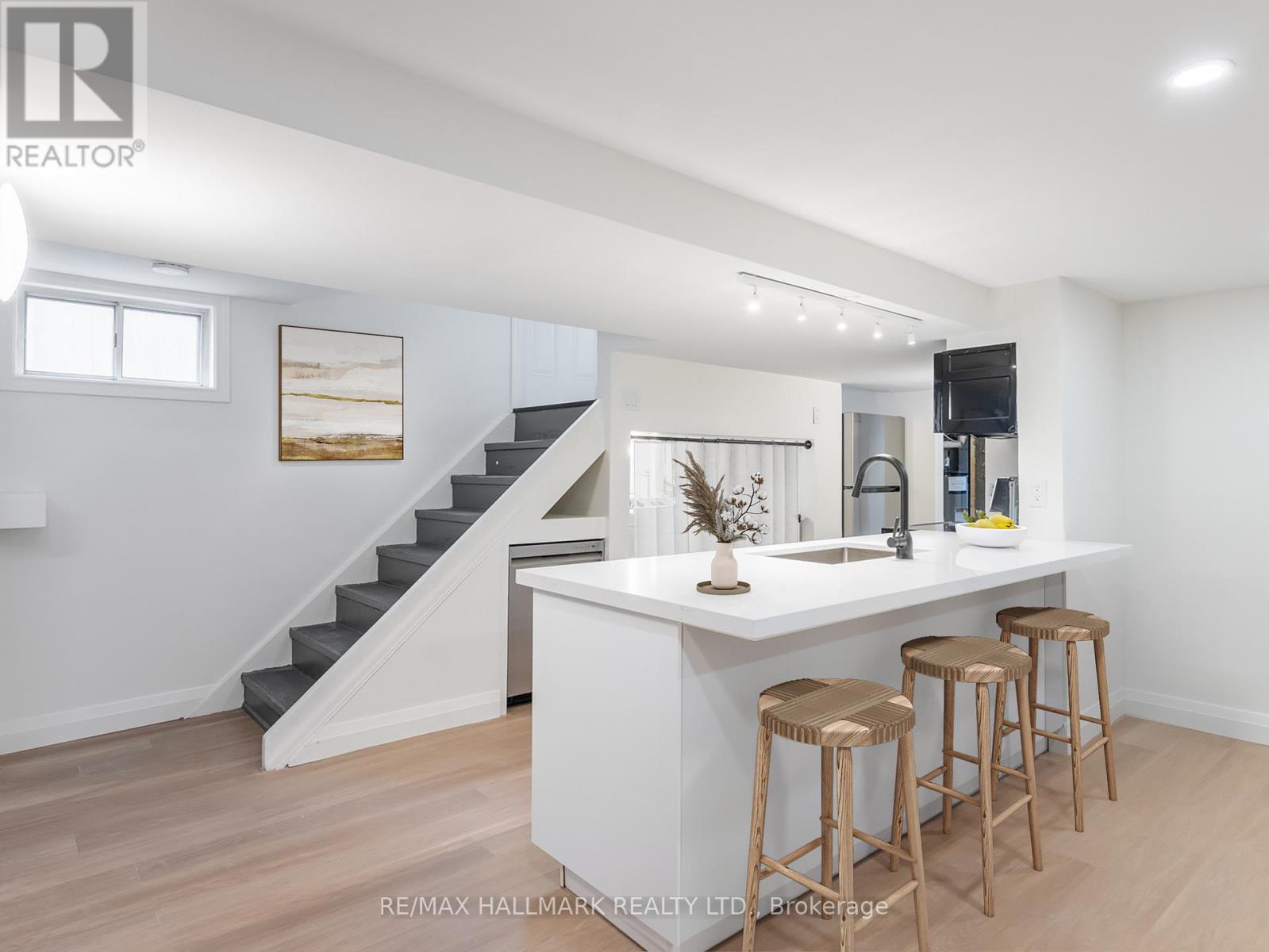 Lower - 588 Victoria Park Avenue, Toronto, Ontario  M4E 3T5 - Photo 6 - E12558522