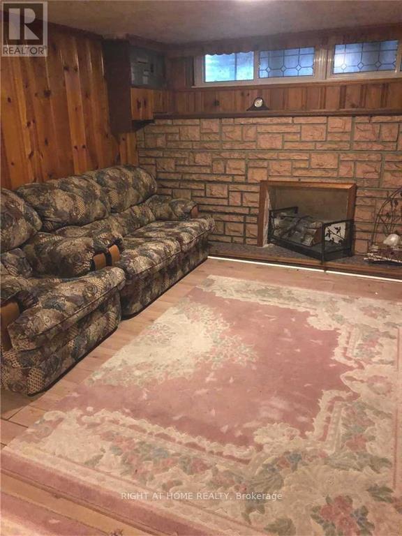 Bsmt Room - 1 Rialto Drive, Toronto, Ontario  M3A 2N7 - Photo 2 - C12348219