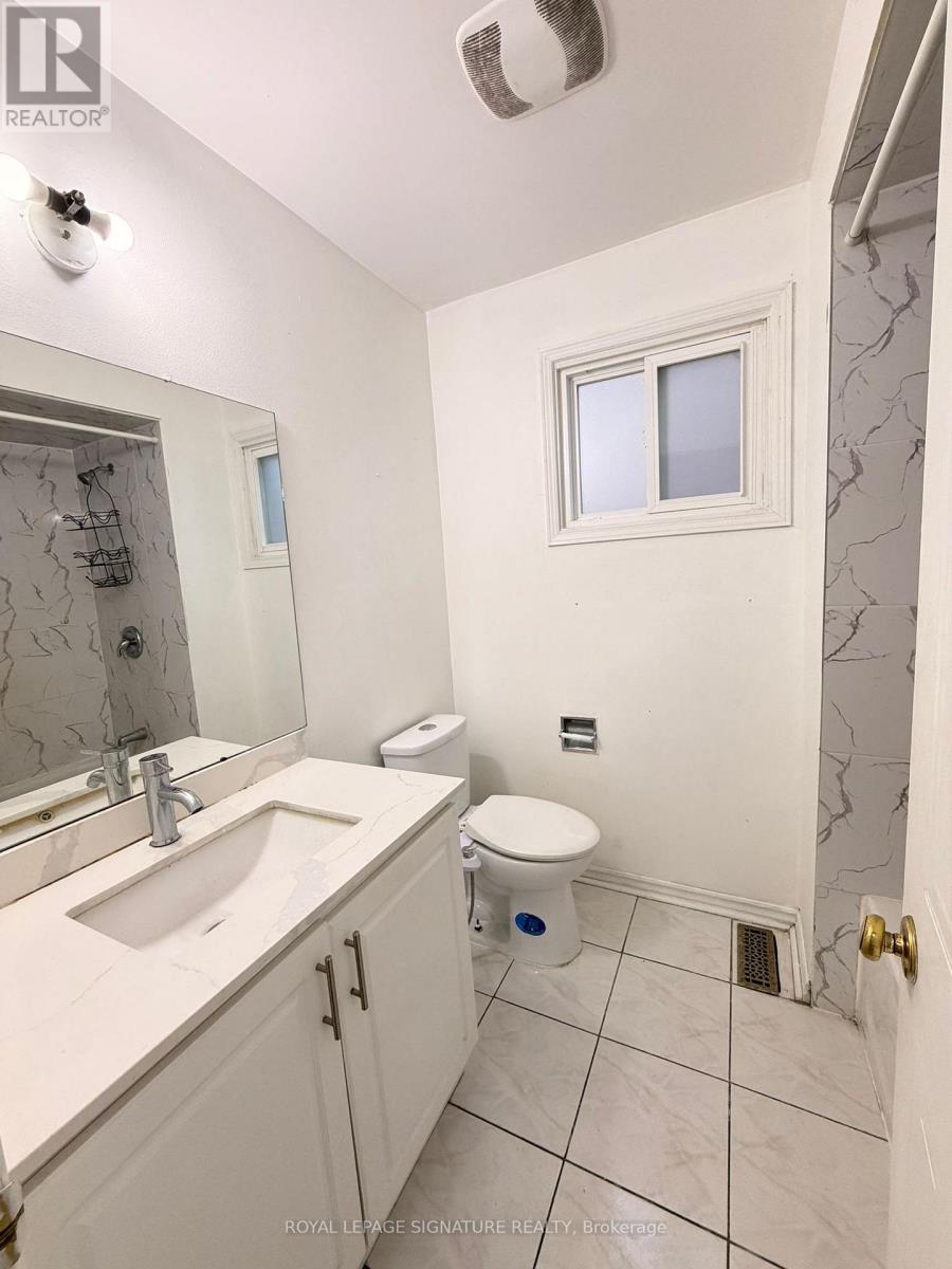 Upper - 64 Woodside Court, Brampton, Ontario  L6Y 3Z1 - Photo 16 - W12552948