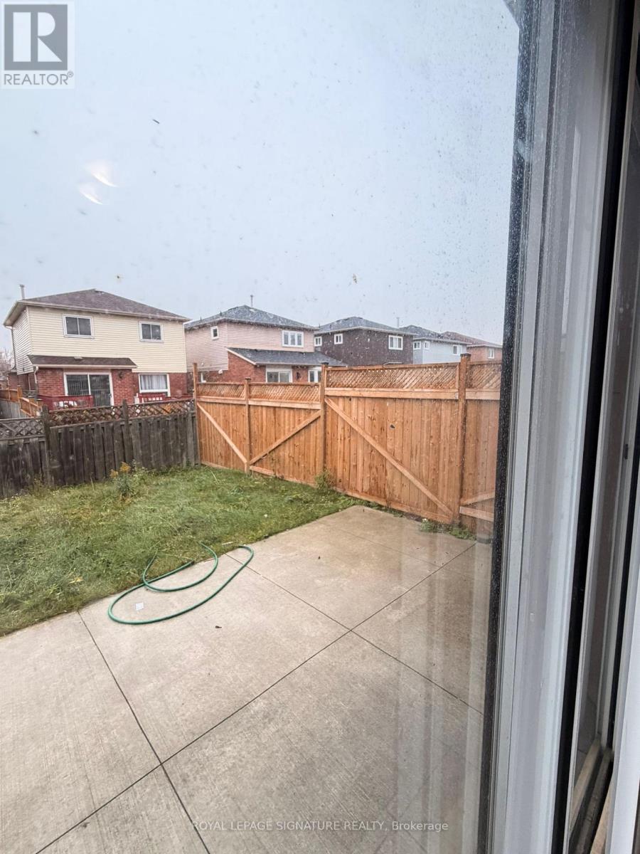 Upper - 64 Woodside Court, Brampton, Ontario  L6Y 3Z1 - Photo 19 - W12552948