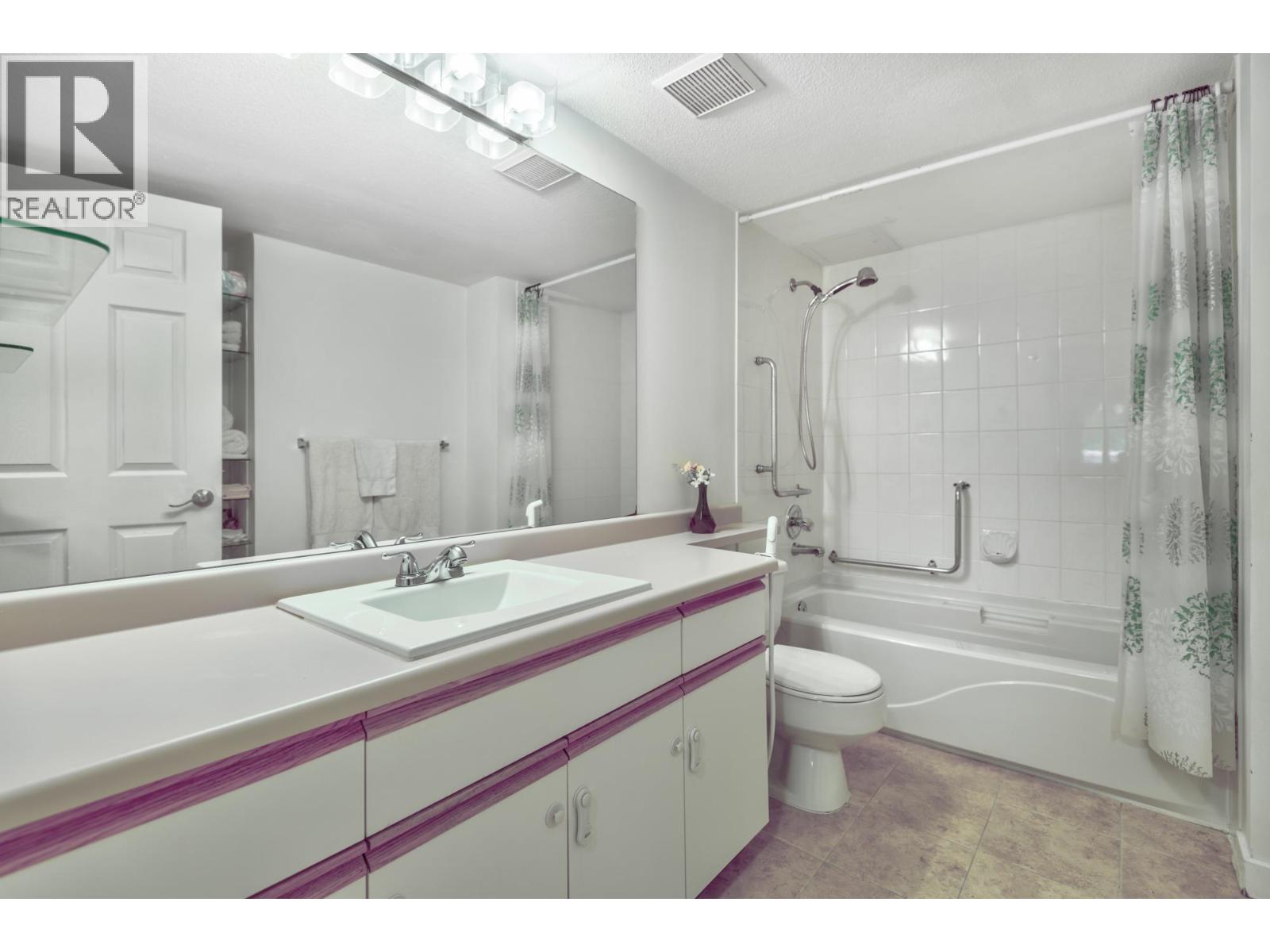 102 501 Cochrane Avenue, Coquitlam, British Columbia  V3J 7W5 - Photo 13 - R3058031