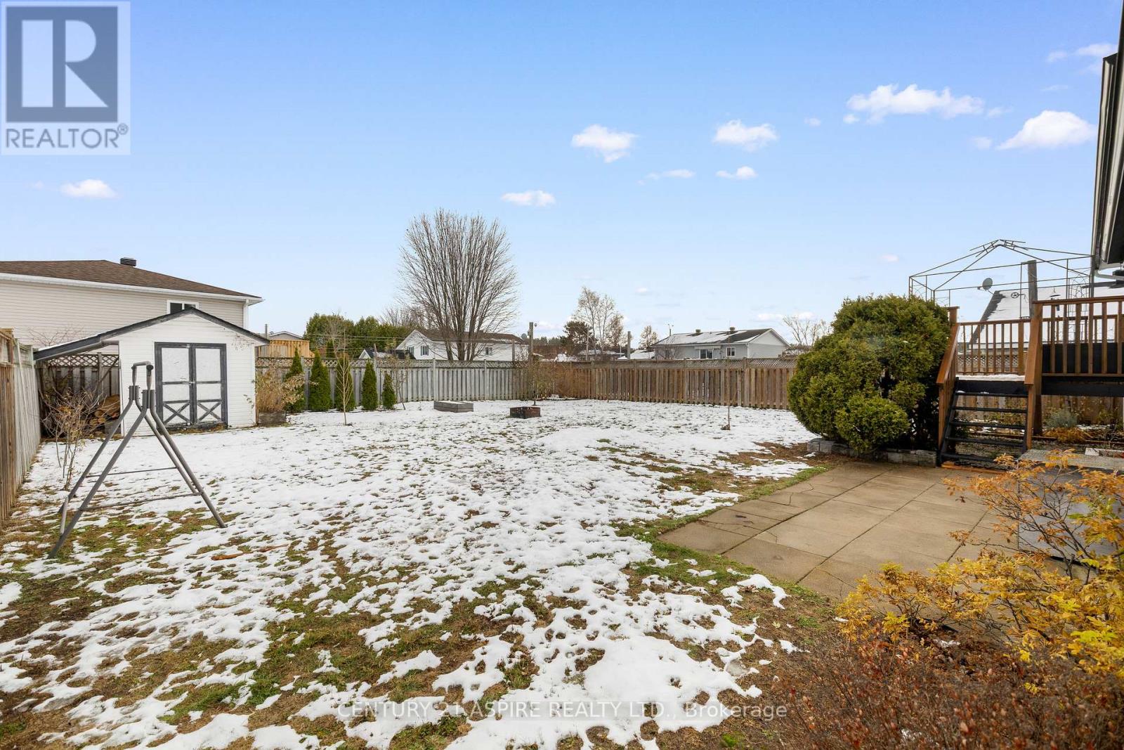 15 Dutch Drive, Petawawa, Ontario  K8H 3M2 - Photo 37 - X12558688