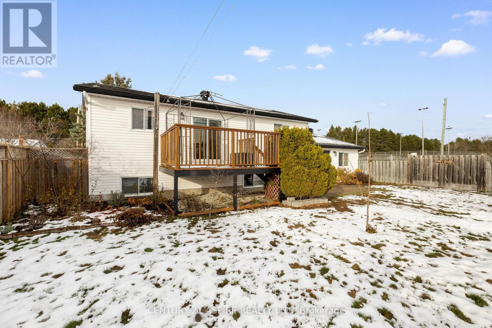 15 Dutch Drive, Petawawa, Ontario  K8H 3M2 - Photo 40 - X12558688