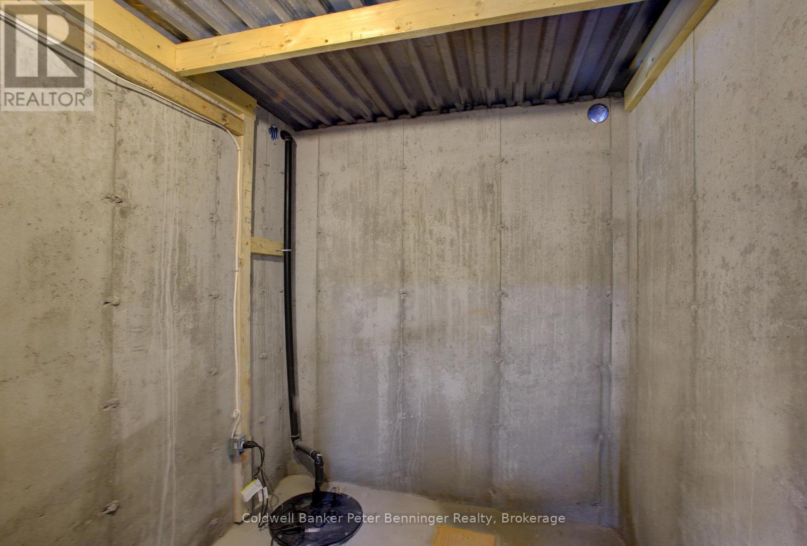 128 Pugh Street, Perth East, Ontario  N0K 1M0 - Photo 36 - X12432262