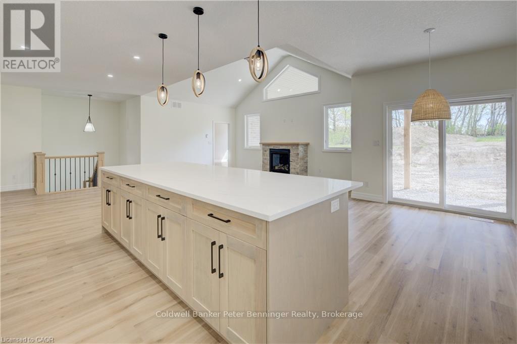 117 Pugh Street, Perth East, Ontario  N0K 1M0 - Photo 12 - X12432549