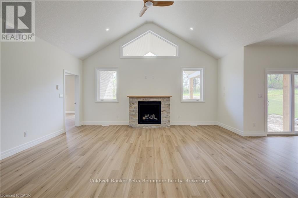 117 Pugh Street, Perth East, Ontario  N0K 1M0 - Photo 9 - X12432549