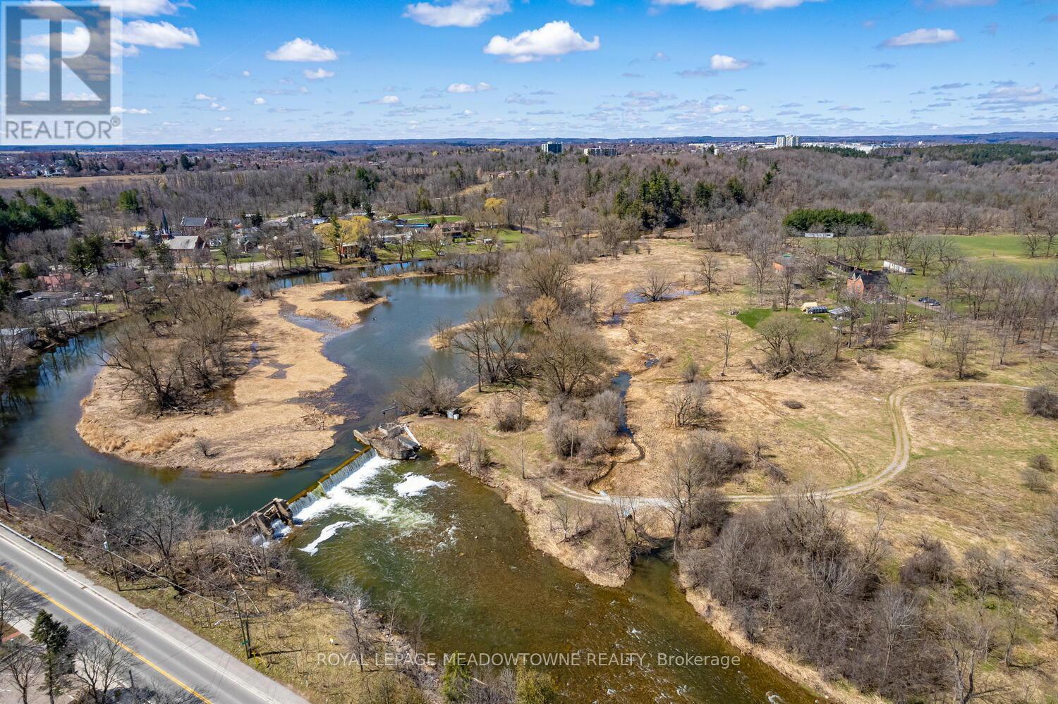 5 Louisa Street, Halton Hills, Ontario  L0P 1K0 - Photo 17 - W12558524