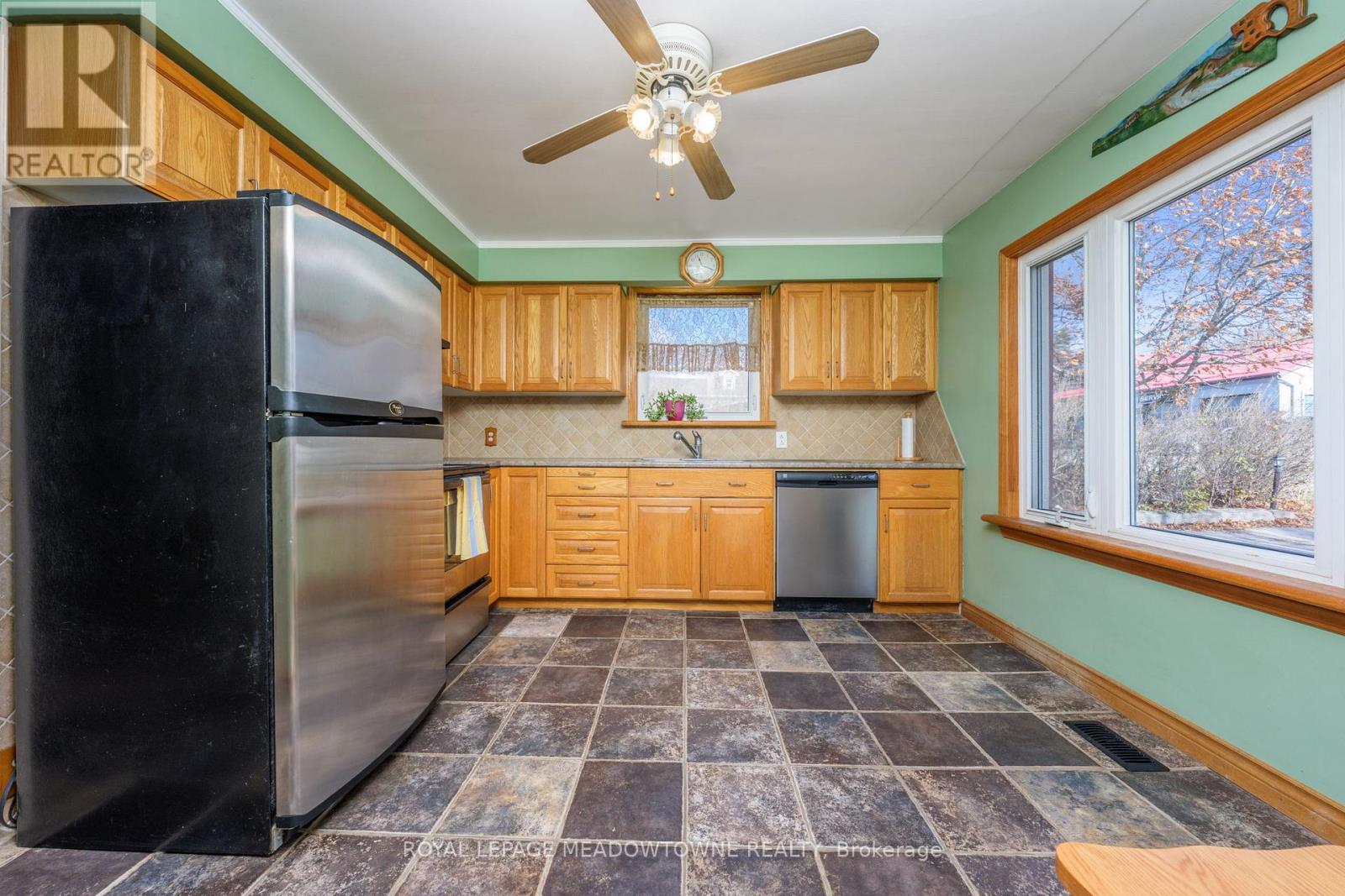 5 Louisa Street, Halton Hills, Ontario  L0P 1K0 - Photo 23 - W12558524