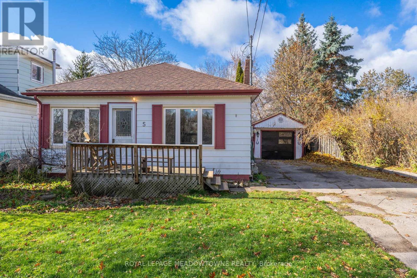 5 Louisa Street, Halton Hills, Ontario  L0P 1K0 - Photo 3 - W12558524