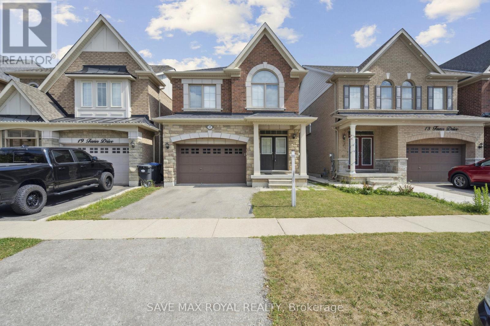 17 FANN DRIVE, Brampton, Ontario