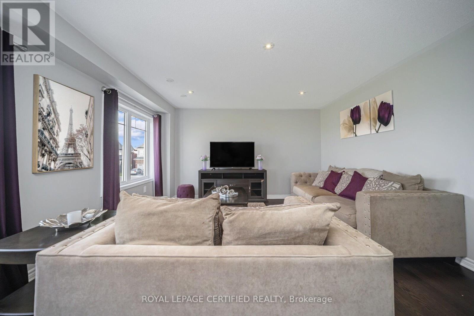 110 Bannister Crescent, Brampton, Ontario  L7A 0G2 - Photo 12 - W12558536